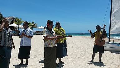 Hartelijke ontvangst op Fiji Fiji ontvangst met dans | vakantie fiji