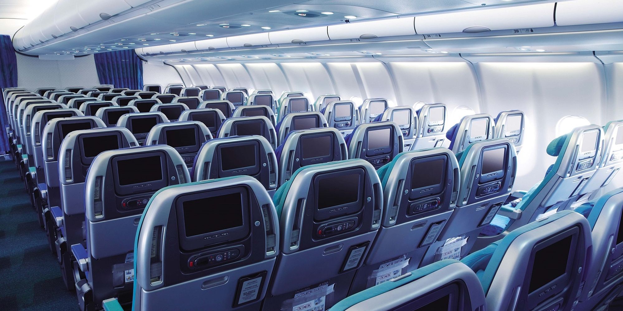 binnenkant vliegtuig | Cathay Pacific