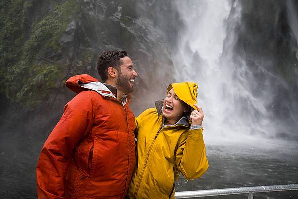 Milford Sound Milford Sound regen | beste reistijd Nieuw-Zeeland