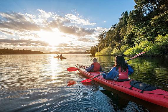Kajakken op Lake Rotoiti, Zuidereiland Lake Rotoiti kajakken | vakantie nieuw zeeland